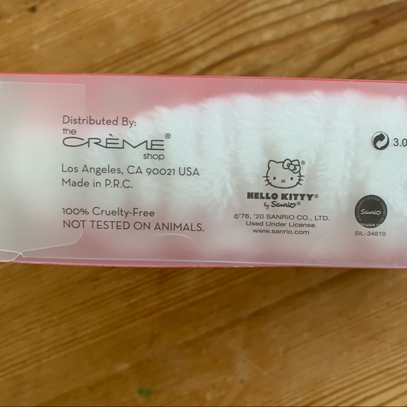 Sanrio Hello Kitty X Creme Spa Plush Headband Bow - Picture 9 of 12